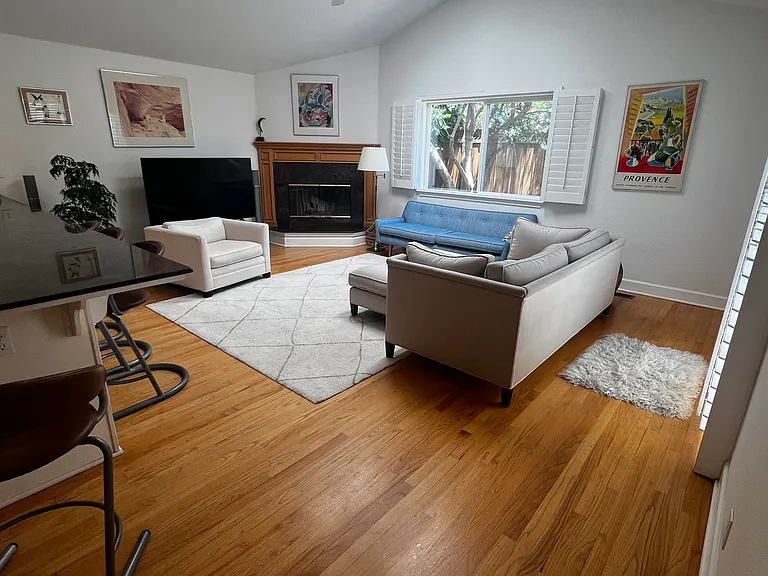 2463 Louis Rd — Photo 4