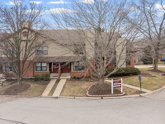 4th image of 707 Forest Trace Dr #E