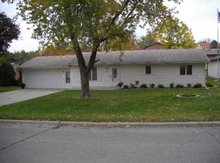405 N Division St, Creston, IA 50801