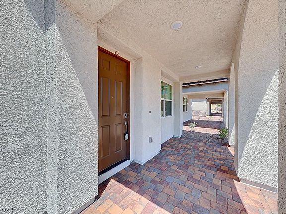 3rd image of 193 Vanhoy Ave