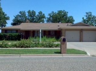 1540 W Crosby St, Slaton, TX 79364