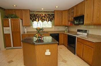 3rd image of 6085 Monastery Dr