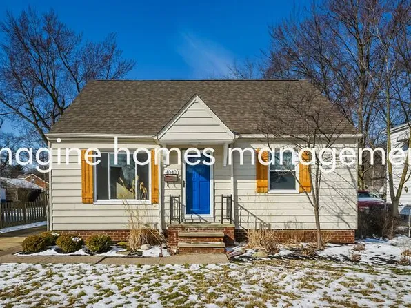 4142 W 210th St, Fairview Park, OH 44126