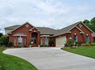 69 Naples Ln, Montgomery, TX 77356