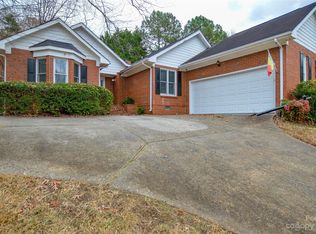 1012 Balsam Ter, Charlotte, NC 28214