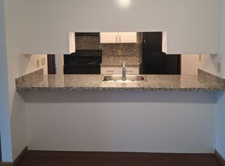 1752 Raleigh Ave APT 1, Lapeer, MI 48446