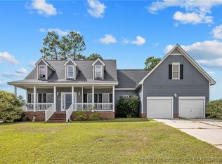 6145 Woodspring Dr, Hope Mills, NC 28348