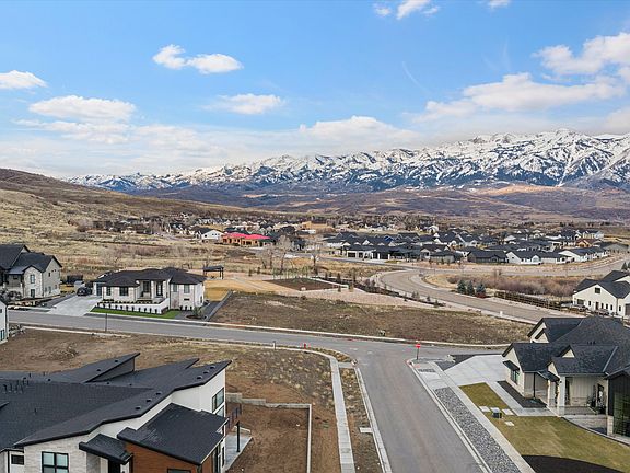 2nd image of 3083 W Wasatchback Dr