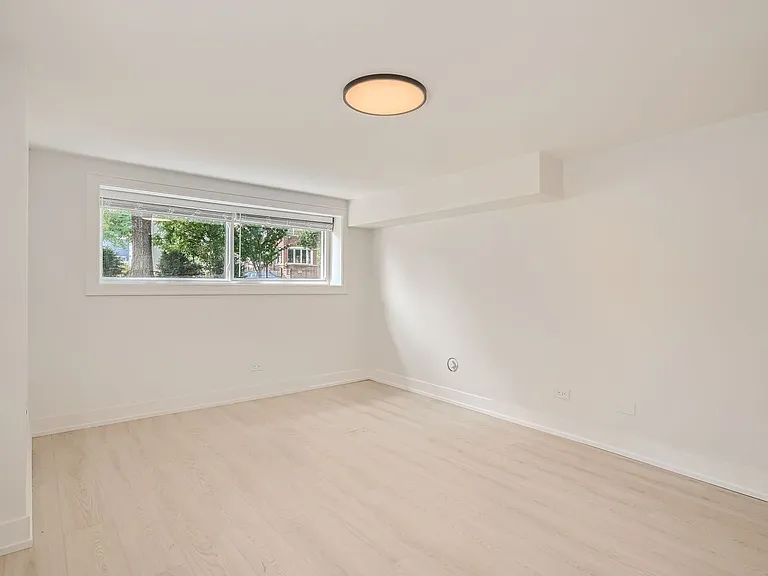 2602 N Springfield Ave #1 — Photo 22