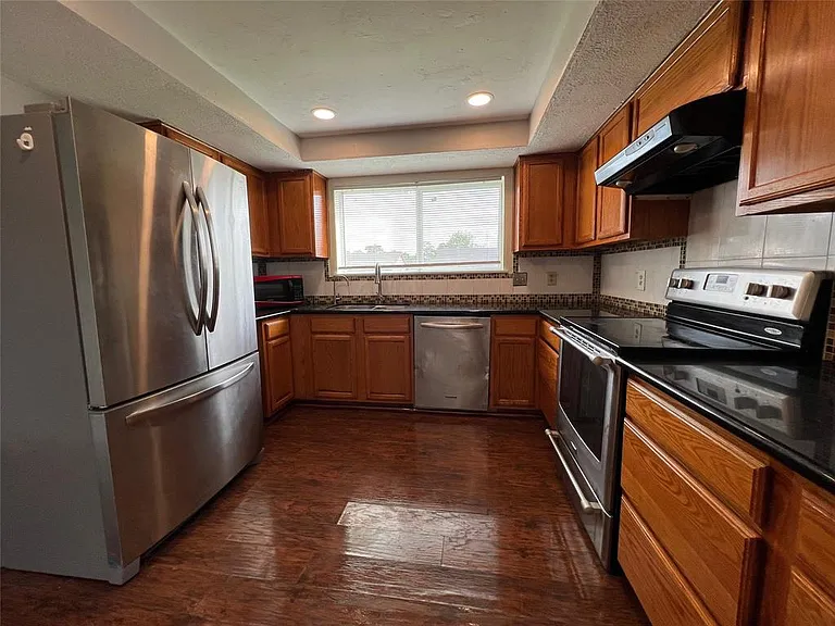 13843 New Village Ln — Photo 4