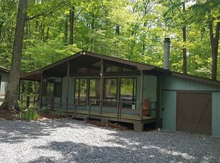 261 Horse Shoe Bend Rd, Acme, PA 15610