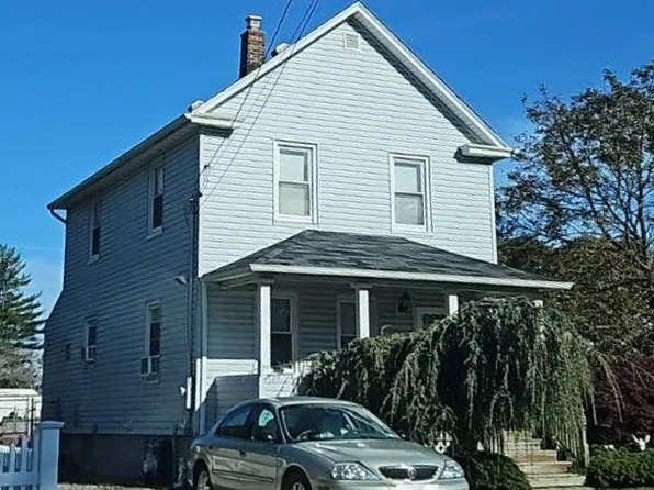 995 Church St, Bohemia, NY 11716