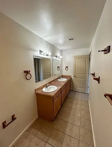311 Michael Grove Ave #2137 Photo 1
