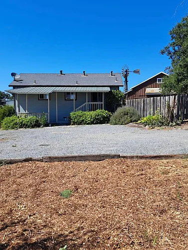 303 Gossage Way Photo 1