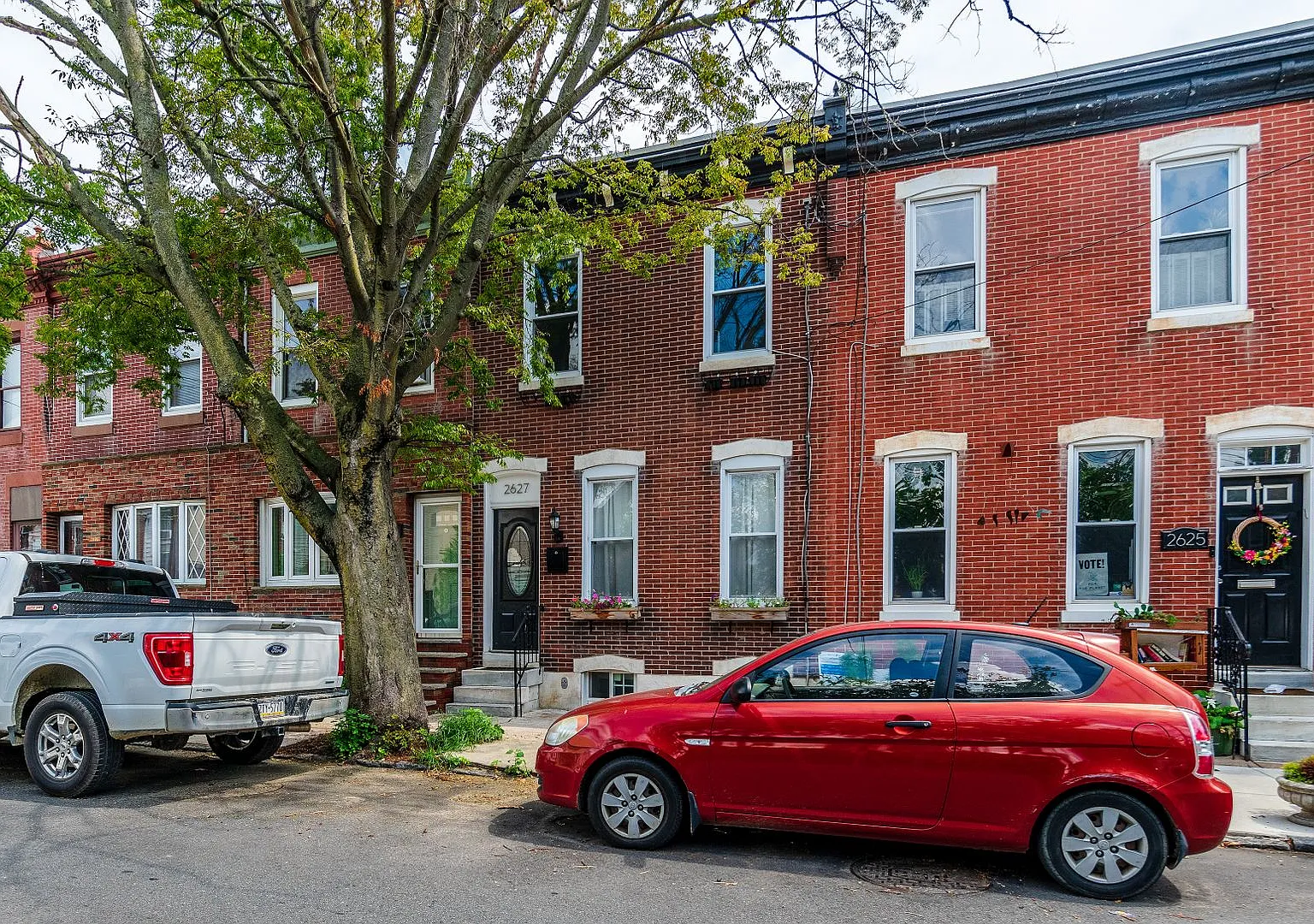 Two Bed Fishtown Home — Photo 1