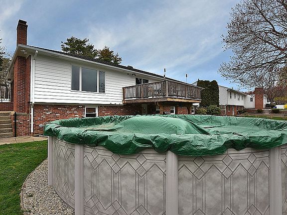 3rd image of 21 Di Ponte Dr