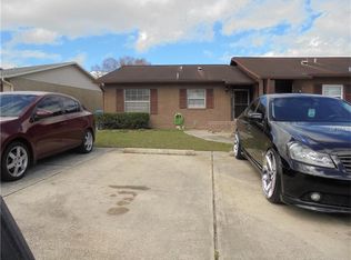 9526 Lake Park Dr, Thonotosassa, FL 33592