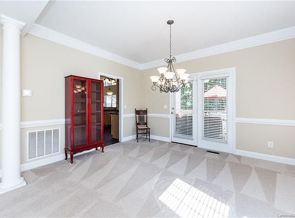 5th image of 10278 Kendan Knoll Dr