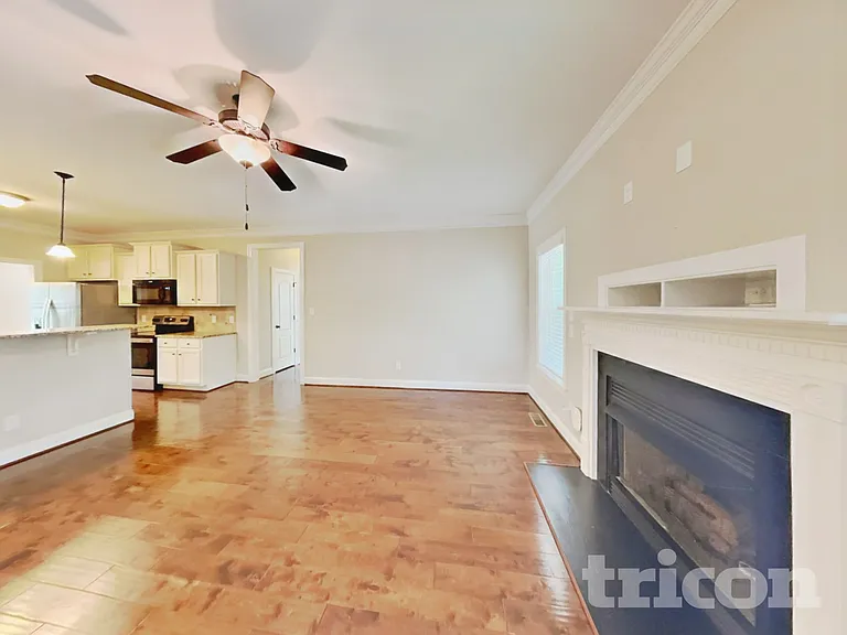 6800 Payton View Dr — Photo 3