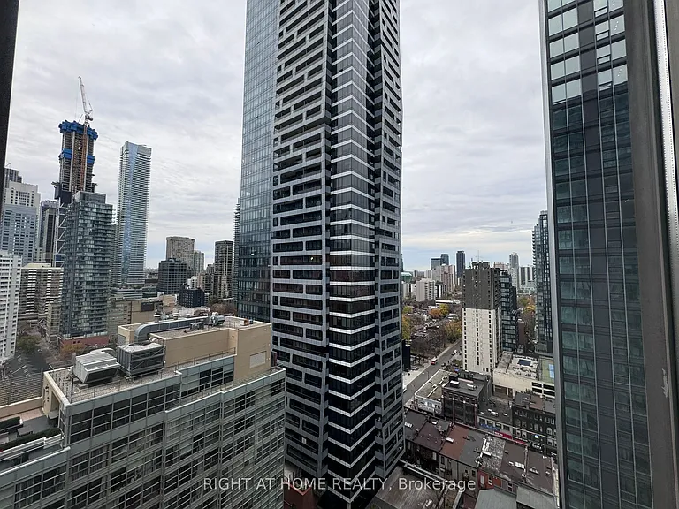 24 Wellesley St W #2407 — Photo 10