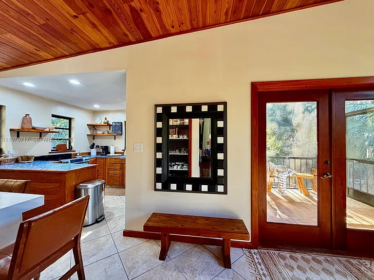 1615 Harbor Dr — Photo 19