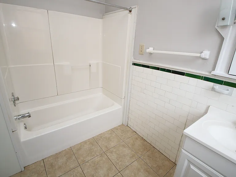 331 Melwood Ave — Photo 6