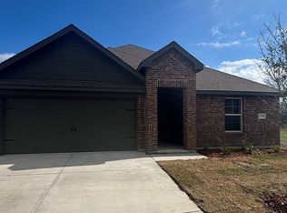 3204 Charleston Dr, Ennis, TX 75119
