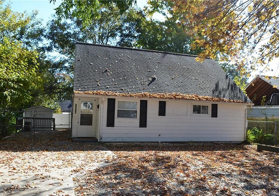 1st image of 1214 Summit Ave