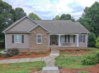 614 Morning Side Dr, Winston Salem, NC 27107