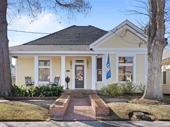 1026 Clarence St, Lake Charles, LA 70601
