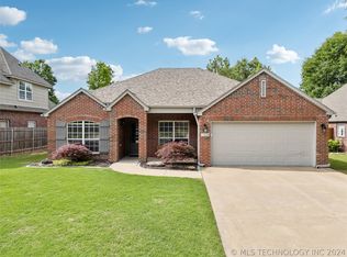 7338 E 119th St S, Bixby, OK 74008