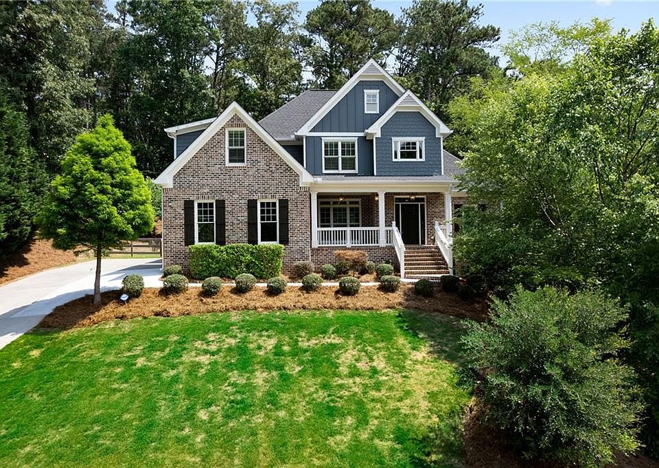 1st image of 15 Hepworth Ln