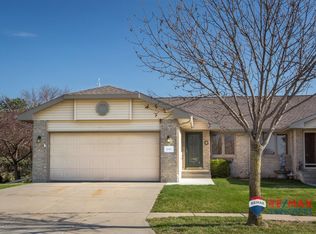 8045 Arrow Ridge Rd, Lincoln, NE 68506