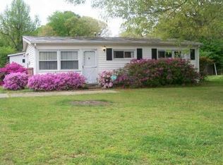 1217 Sparrow Rd, Chesapeake, VA 23325