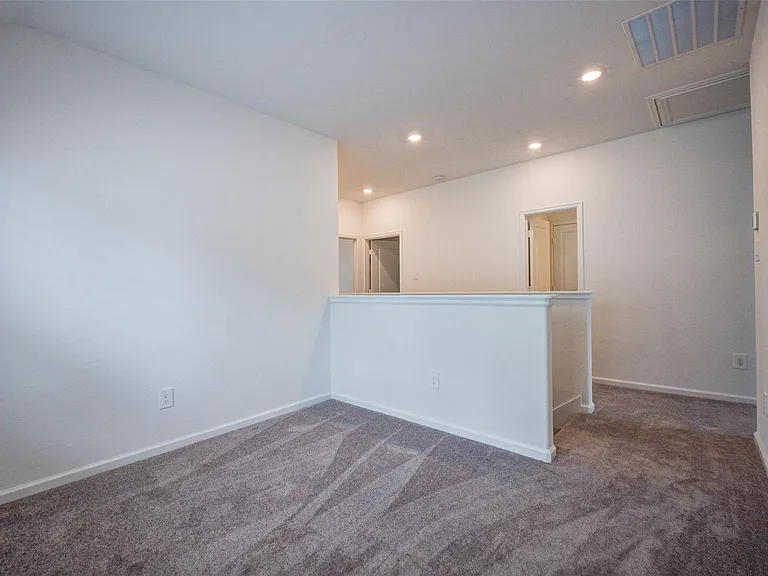 609 Royal Arch Dr — Photo 18