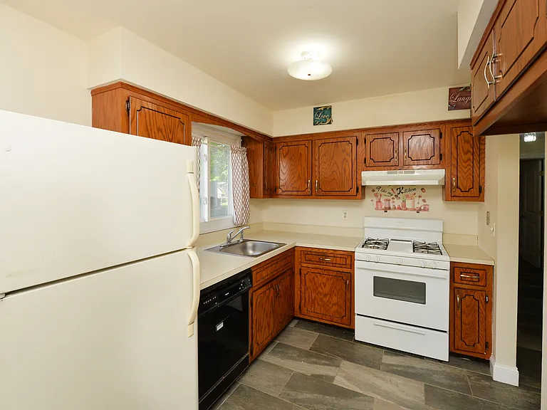 1 Leliarts Ln — Photo 5