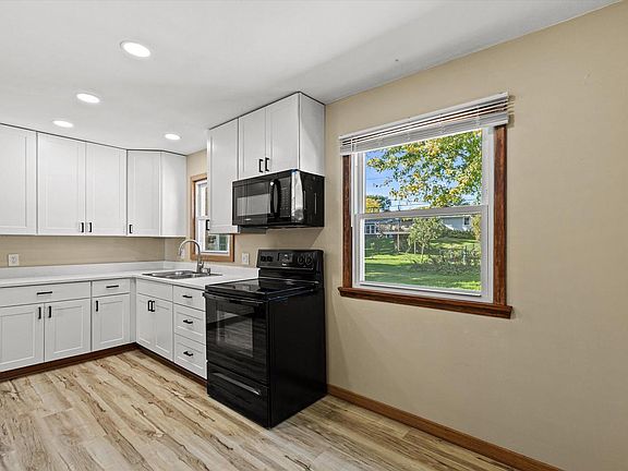 3rd image of 508 N Finch STREET
