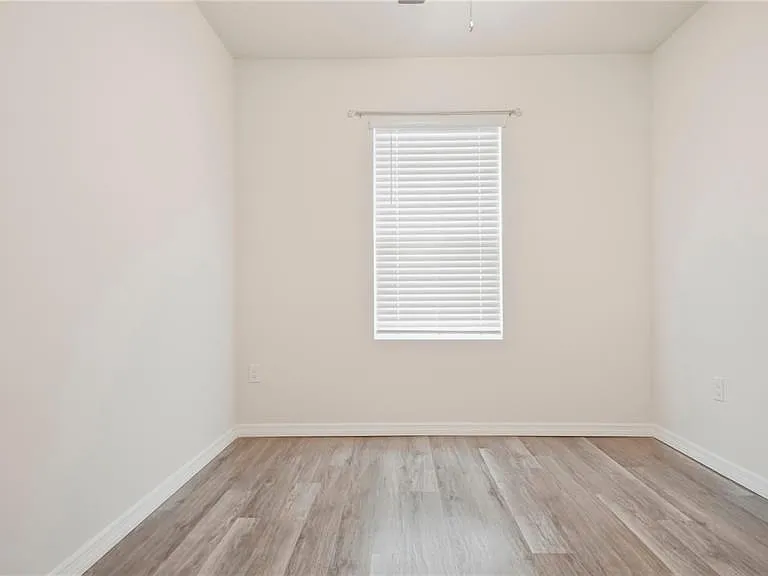 1311 Tallowwood Ln — Photo 25