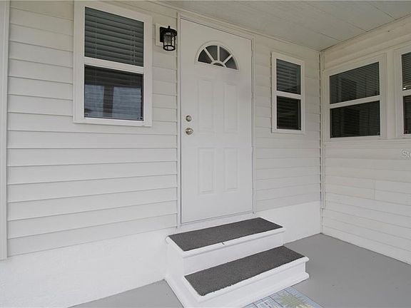 5th image of 1303 Flamingo Dr