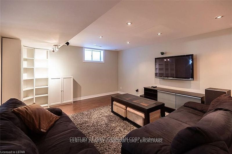 London House for rent - 4 Bedrooms — photo 25