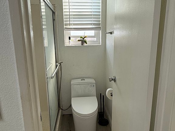 5th image of 6912 Sandleford Way #1