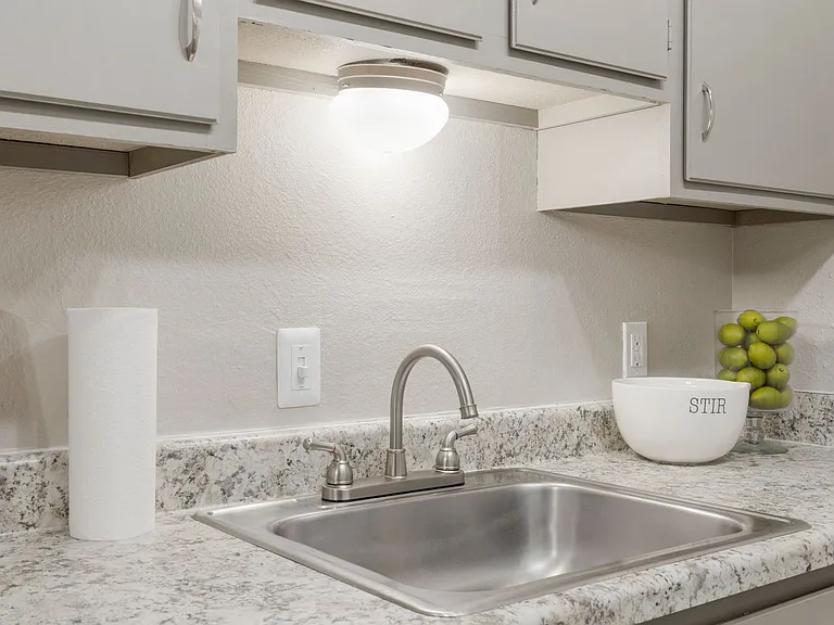 Echo Trail Apartments - Lease Today & Save $300 OFF Move-In Costs! — Photo 40