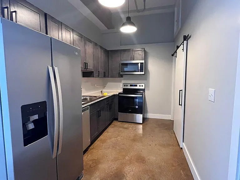 419 Campbell Ave SW #201 — Photo 4