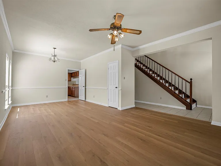 4922 Moss Run Dr — Photo 6