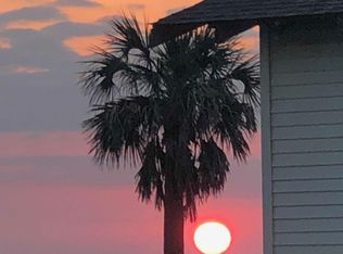 611 Seashell Dr, Freeport, TX 77541