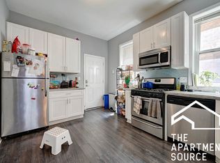 1300 N Greenview Ave APT 3R, Chicago, IL 60642