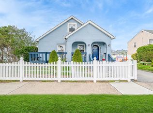 16 Atlantic Ave, Freeport, NY 11520