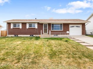 10 Regis Ln, Pueblo, CO 81005