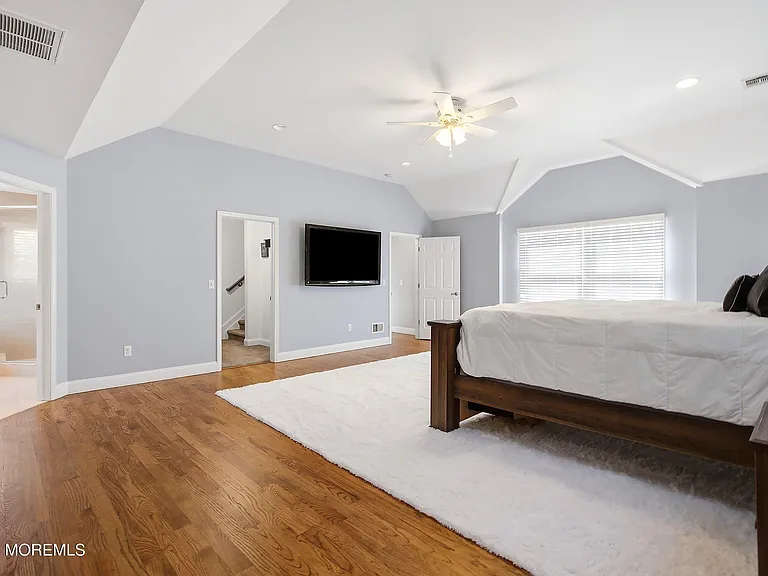 39 Hilltop Rd — Photo 36
