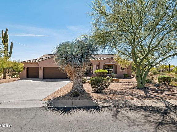 5th image of 2649 N LAYTON Circle